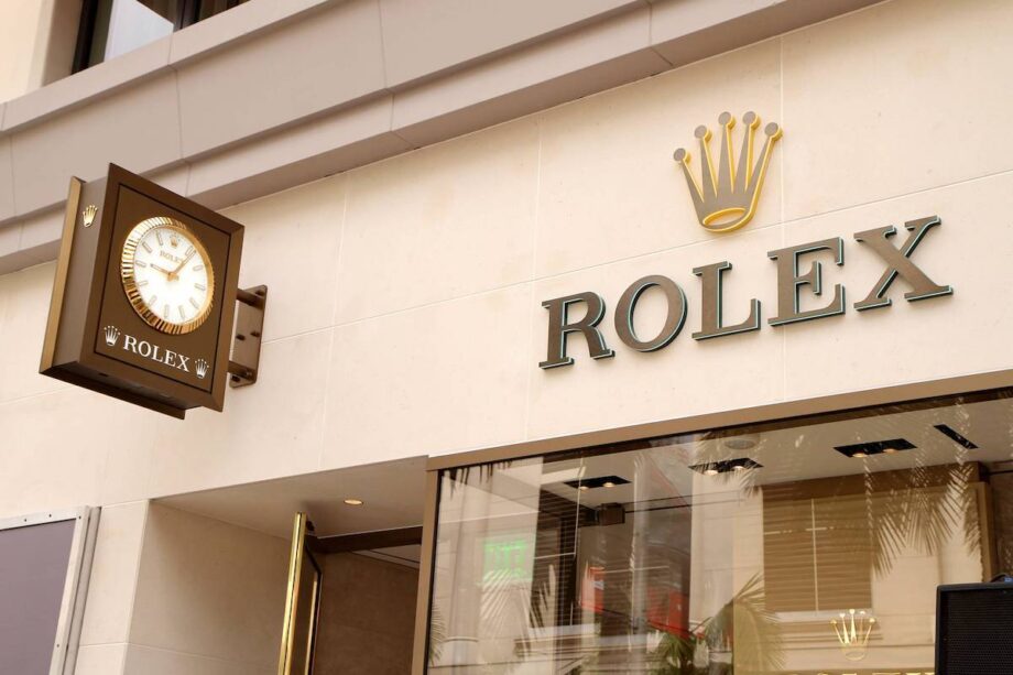 Unbelievable Rolex Boutique Photo Will Make You Wish It Was 2008 Again ...