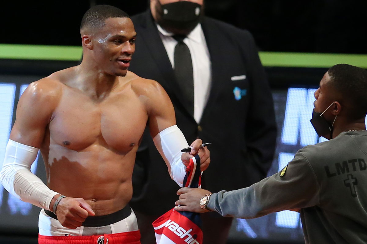 Shirtless Russell Westbrook Remains NBA’s Most Stylish & Swole Unit