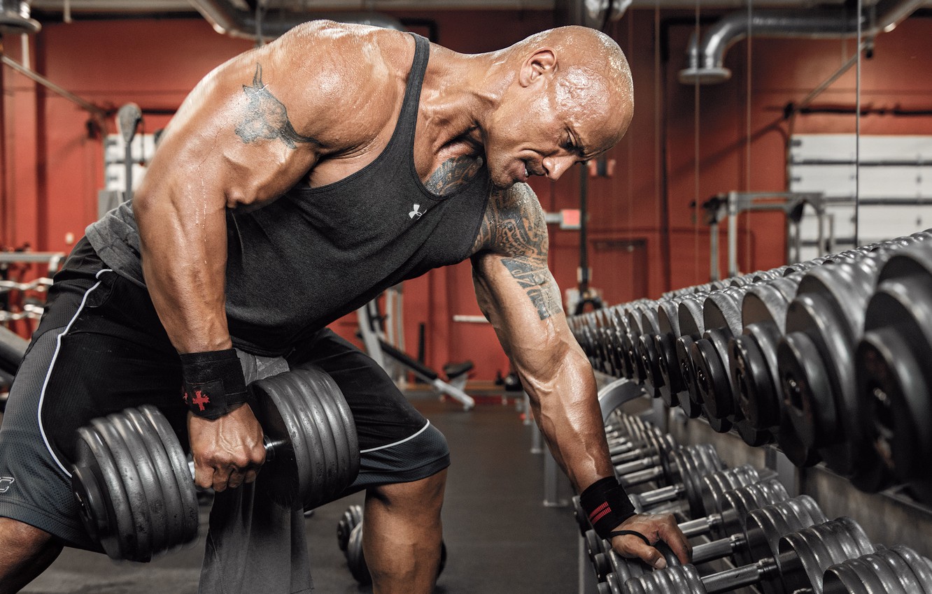 The Rock & Mark Wahlberg’s Insane 2am Workout Trend Defies Reality
