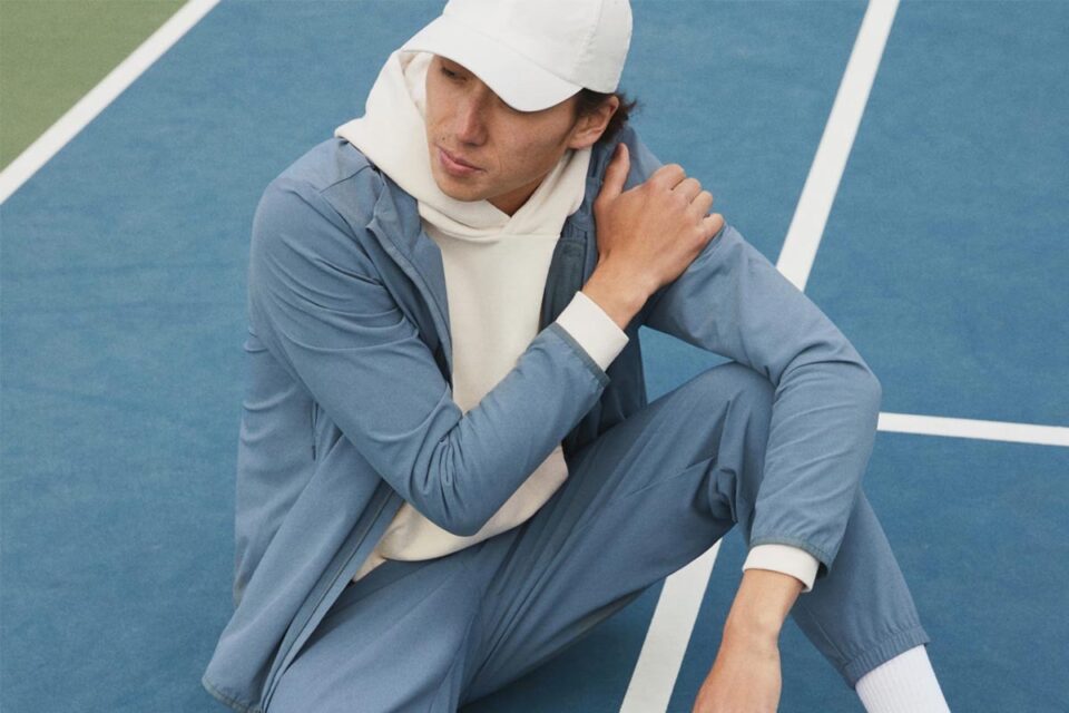 40 Best Gym Clothing Brands For Smashing Workouts [2023]