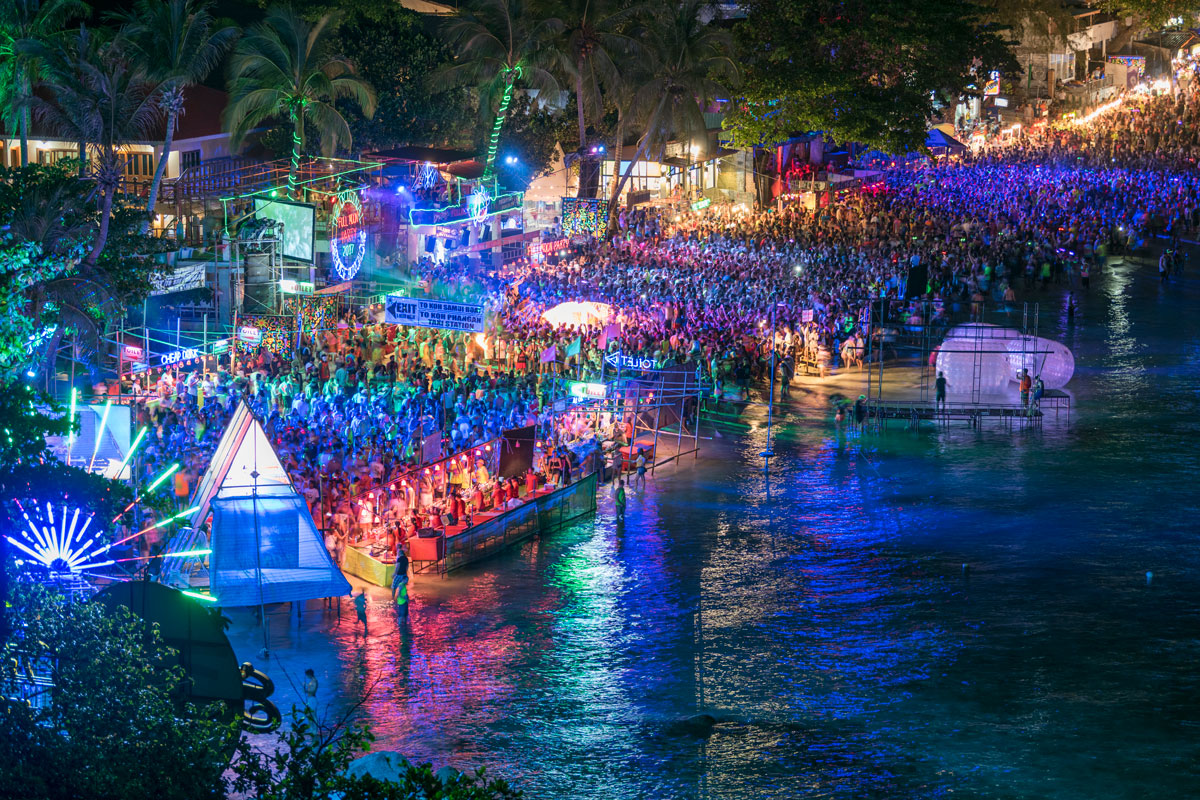  Before After Photos Show What Thailand s Full Moon Party Beach 
