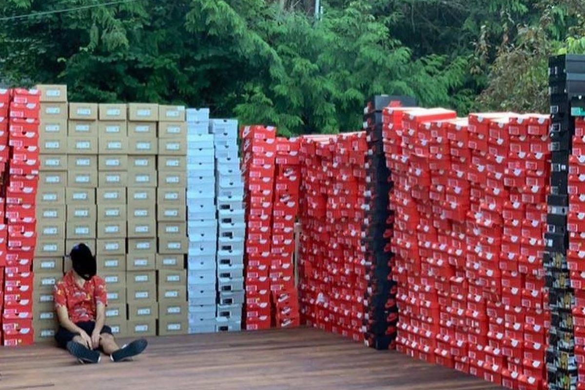 Nike Vice President’s Son Sprung Stockpiling Enough Rare Sneakers To Fund Rogue State