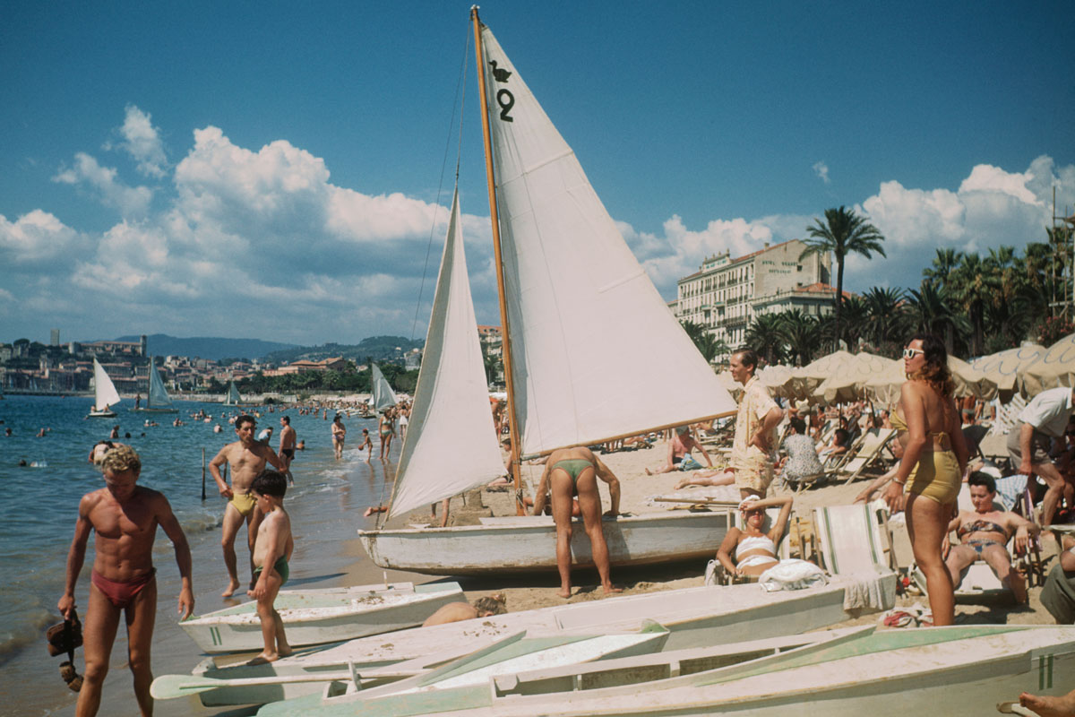 1948 Cannes Photo Proves France Has Lost Its Way When It Comes To Beach Fashion