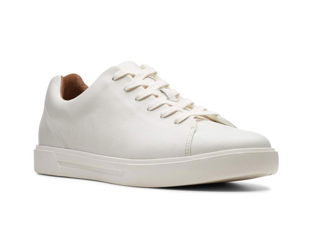 28 Best White Sneakers For Men [2021 Edition]