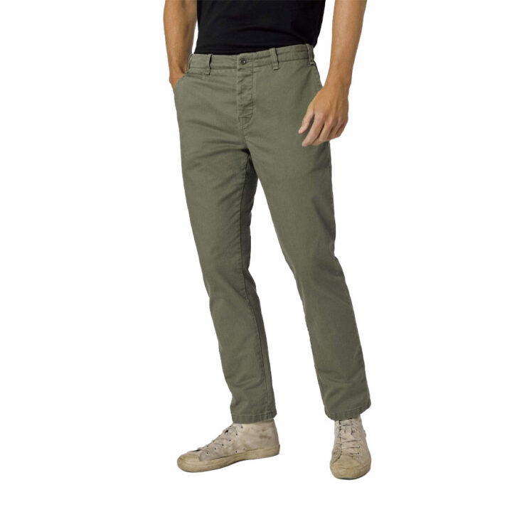 32 Best Men's Pants Brands For Everyday Awesomeness