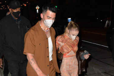 Joe Jonas Goes Down Down To Brown Town With 90s Era Outfit