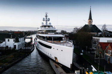 Wild Footage Shows 300ft Superyacht Squeezing Through Pancake-Thin Dutch Canals
