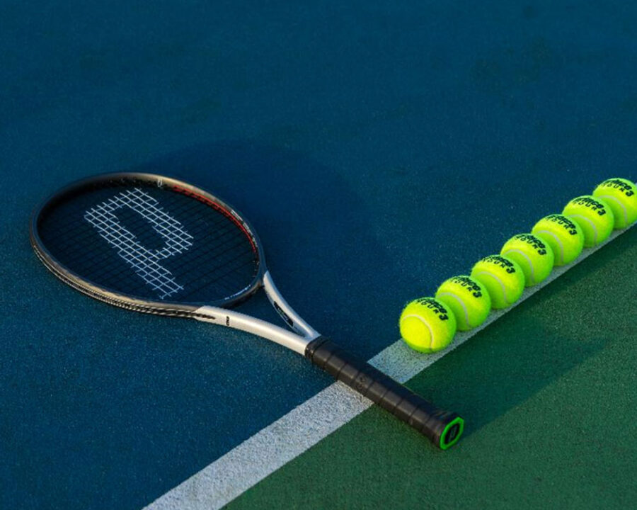 12 Popular Tennis Racquet Brands