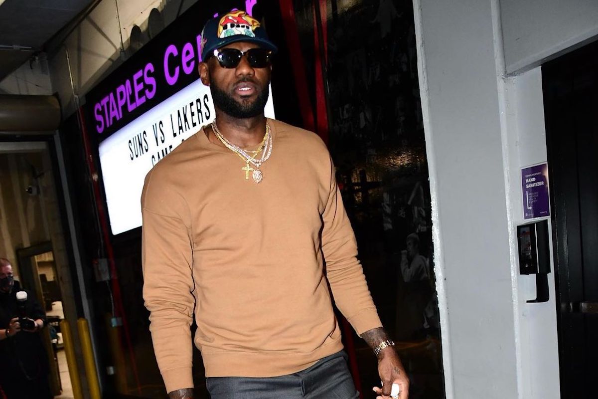 LeBron James Does The Unthinkable With Luxurious Pre-Game Outfit