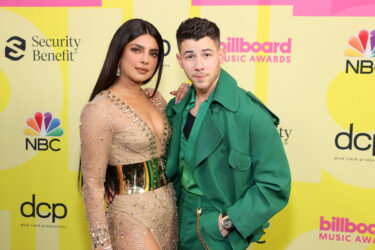 ‘Trying To Copy Harry Styles’: Nick Jonas Accused Of Fashion Plagiarism At Billboard Music Awards