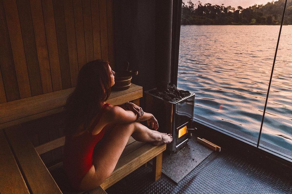 Floating Sauna Lake Derby Review: The Tasmanian Experience That Ruined Me For Life