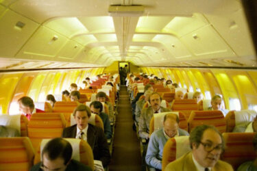 Classic 1980 Photo Shows What’s Missing From Economy Travel In 2021