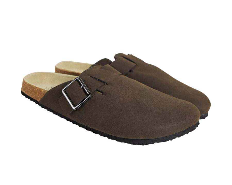 19 Best Men's Mules For Versatile Style