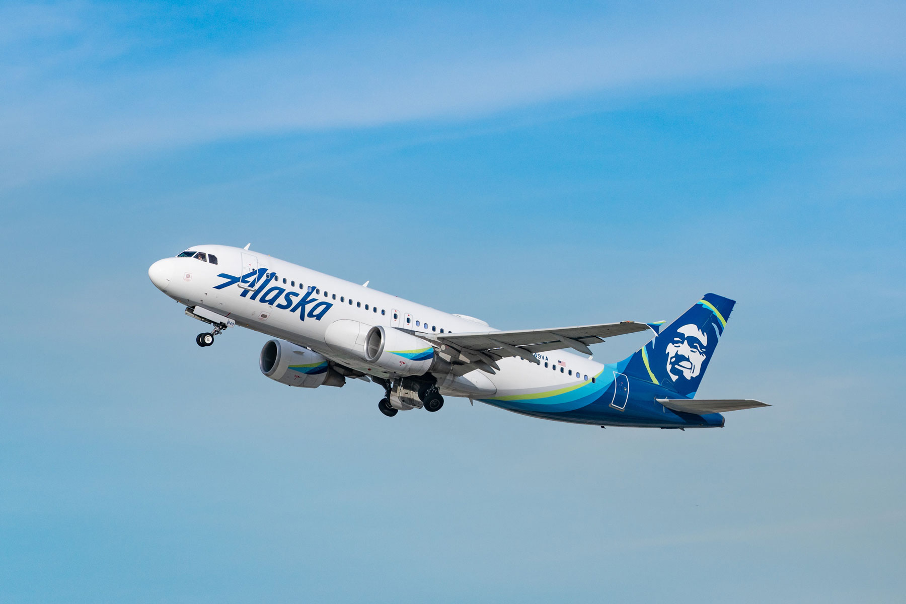 Alaska Airlines Threatens To Eject Woman From Flight For Bizarre Reason