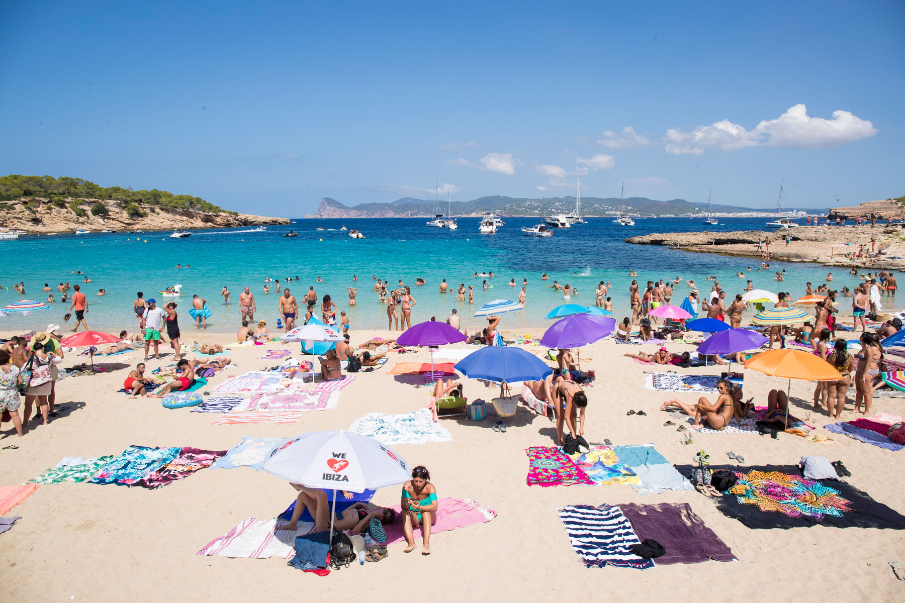Ibiza Topless Beach Celebrities - Ibiza Beach Scene Sends Australians Wild With Envy