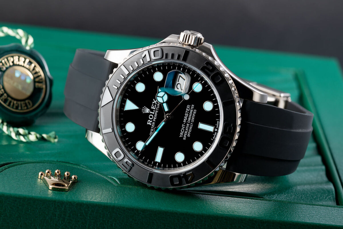 'Avoid Like The Plague': Watch Fans Reveal The One Place They Would Never Buy A Rolex