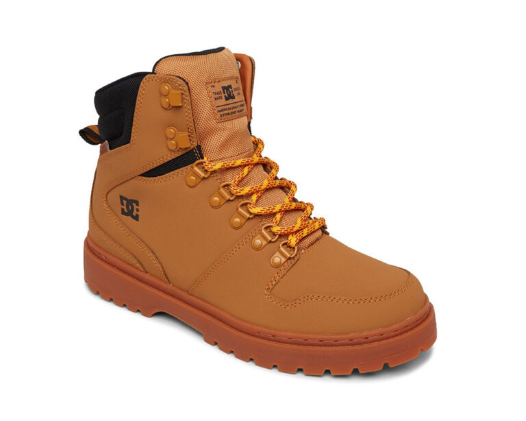 25 Best Men's Winter Shoes For Beating The Chill