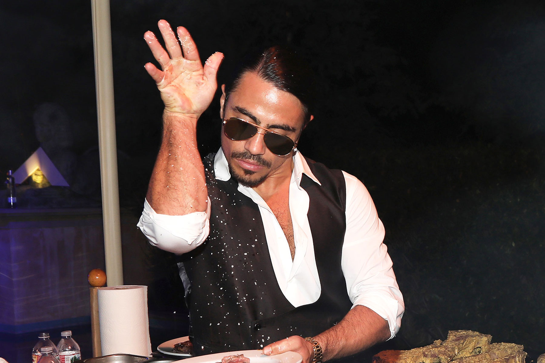 Salt Bae Makes The Most Underrated Cut Of Beef A Succulent Affair