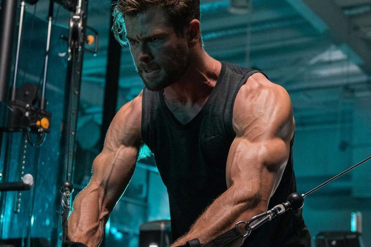 Chris Hemsworth Leaves Internet Shook With Insane ‘Extraction 2’ Rig