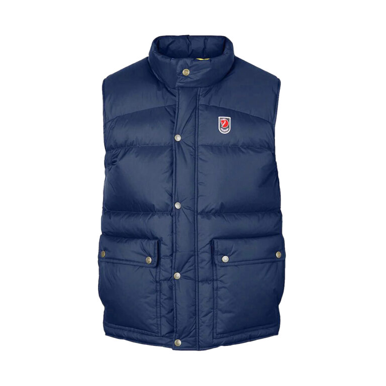 19 Best Men's Puffer Vest Brands To Beat Winter Blues