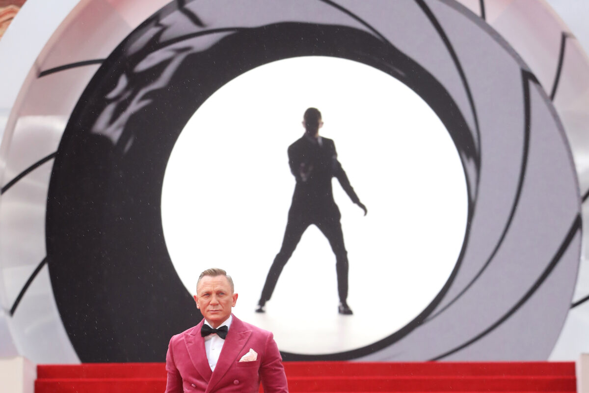 Daniel Craig Goes Out With A Bang At ‘No Time To Die’ World Premiere