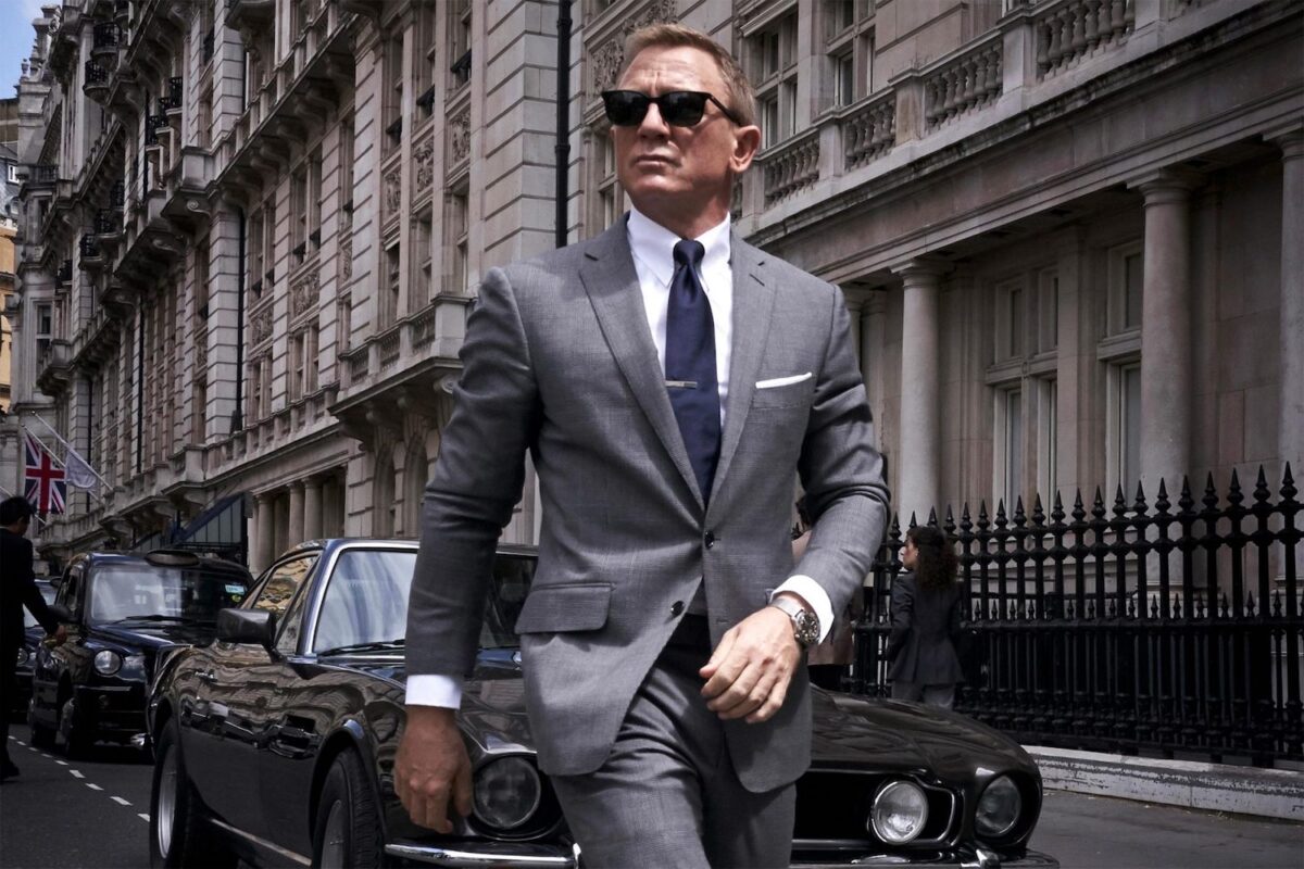 James Bond’s Favourite Shoes Are A Perfect Smart Casual Style Move