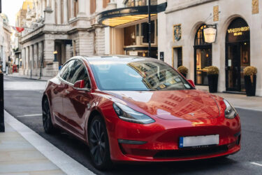 Tesla Driver Overdoses On Smugness During UK Fuel Crisis