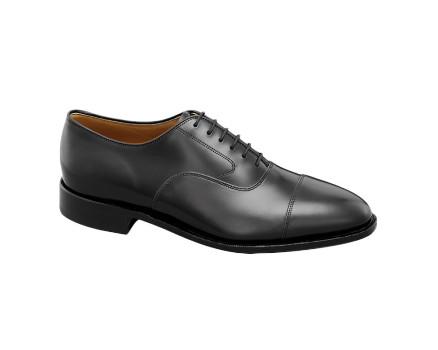 20 Best Black Dress Shoes For Classy Vibes