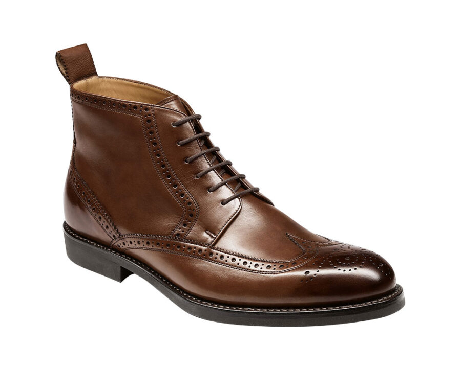 trendy brogues