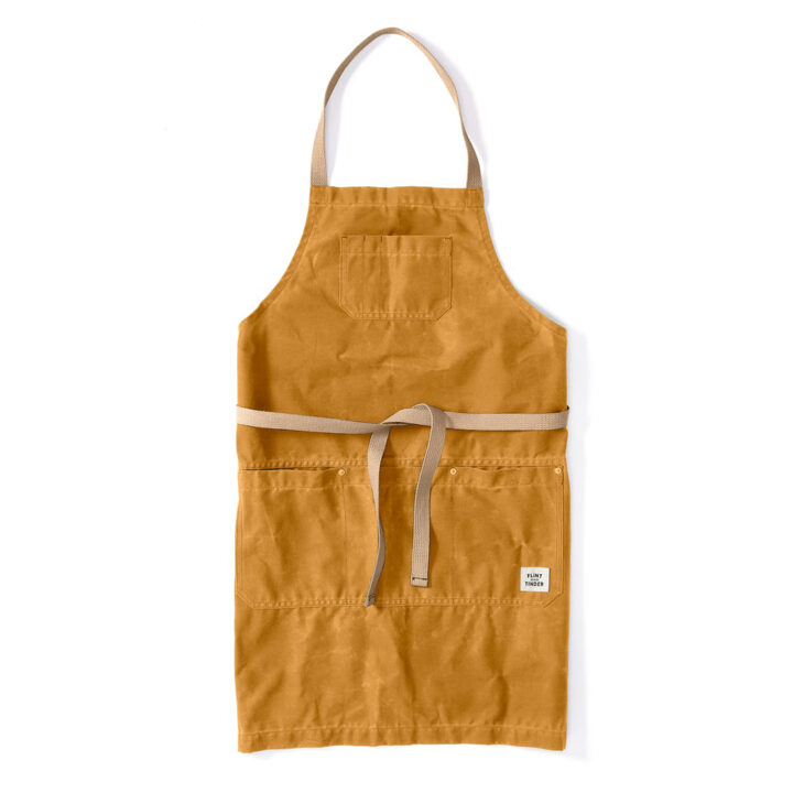 Best Apron Brands For Men To Wear