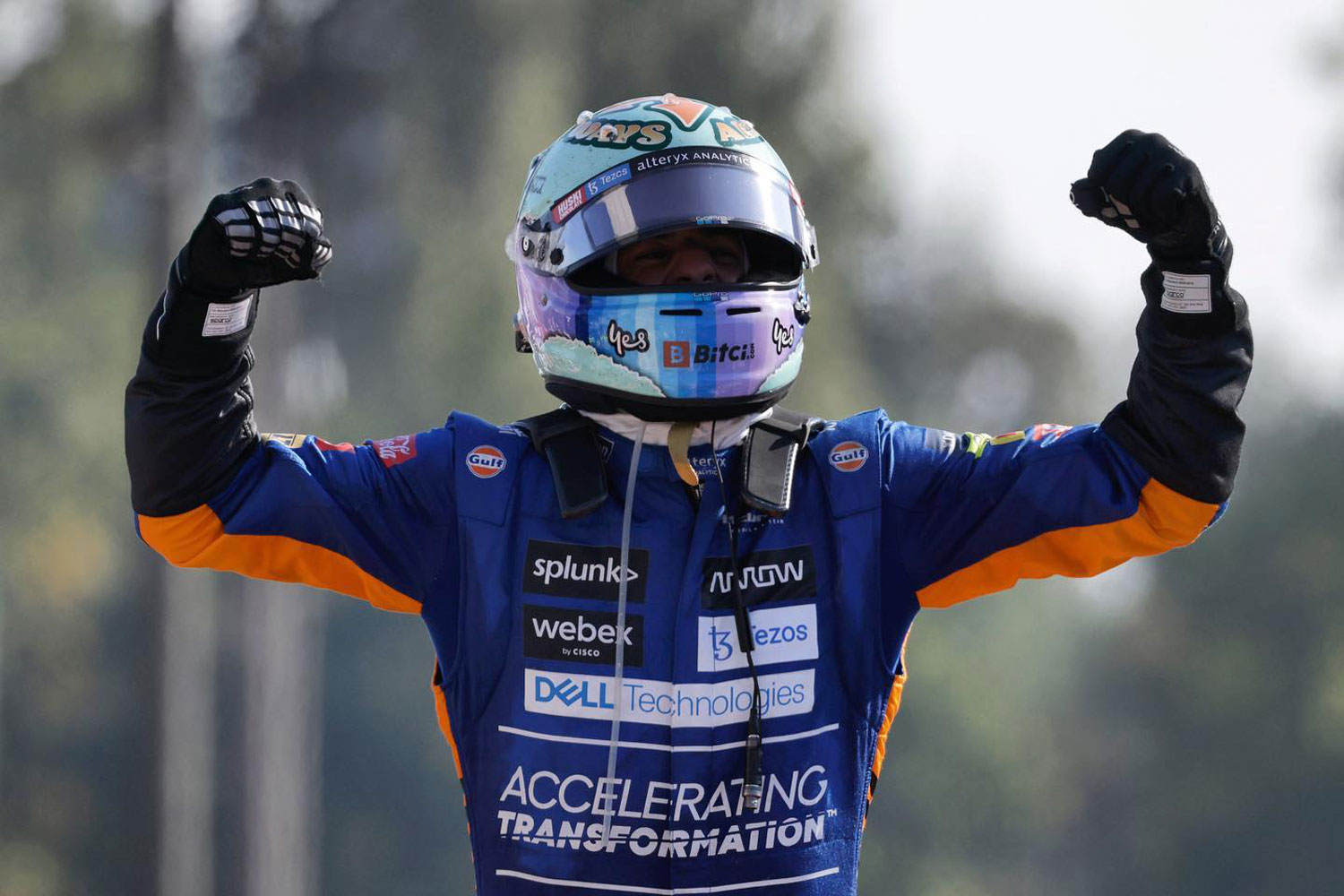 Daniel Ricciardo’s Kettlebell Circuit Will Accelerate Your Gains
