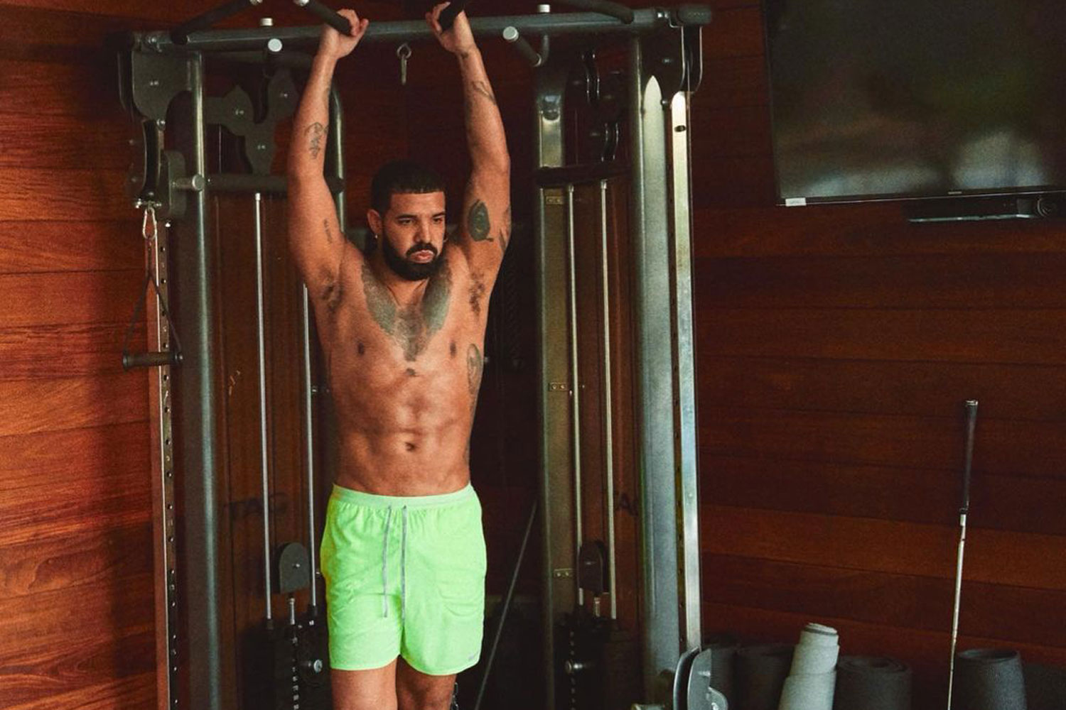 Drake’s Old School Fitness Hack May Be Your Ticket To Getting Shredded
