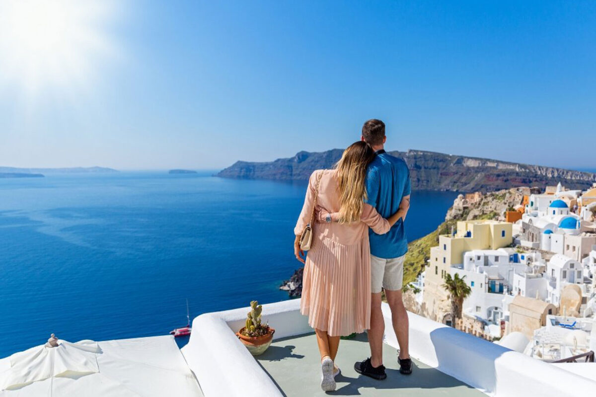 American Family’s ‘Greek Vacation’ Dilemma Shows Why The US Is Not Ready For Polyamory