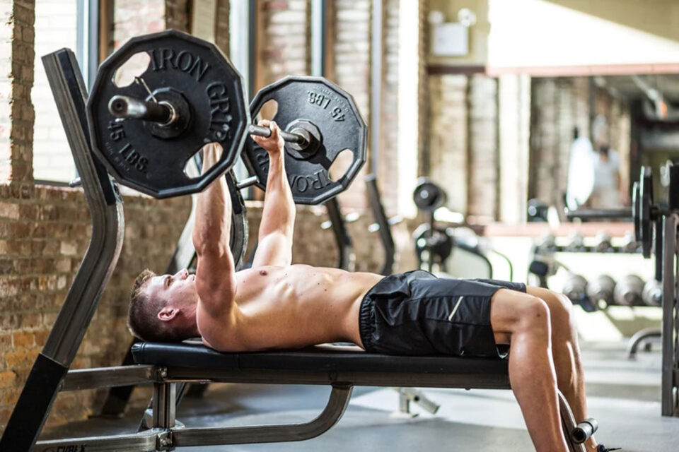 how to bench press