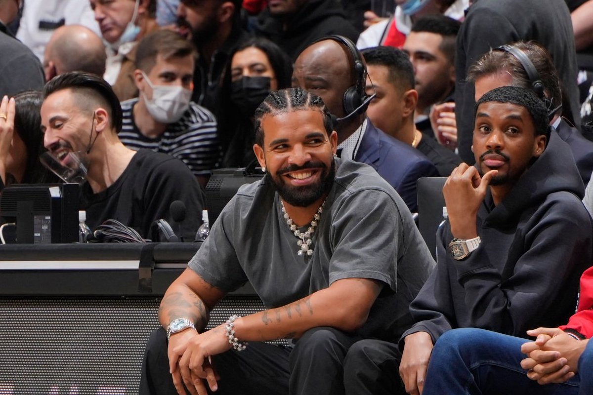 Drake’s $1.9 Million Frank Ocean Necklace Proves ‘Bling’ Is Dead