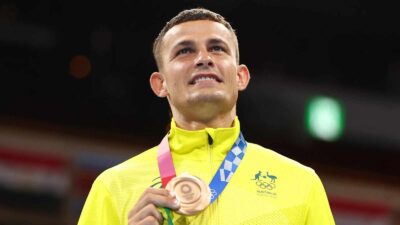 Australian Olympic Hero Harry Garside Gives Away Bronze Medal