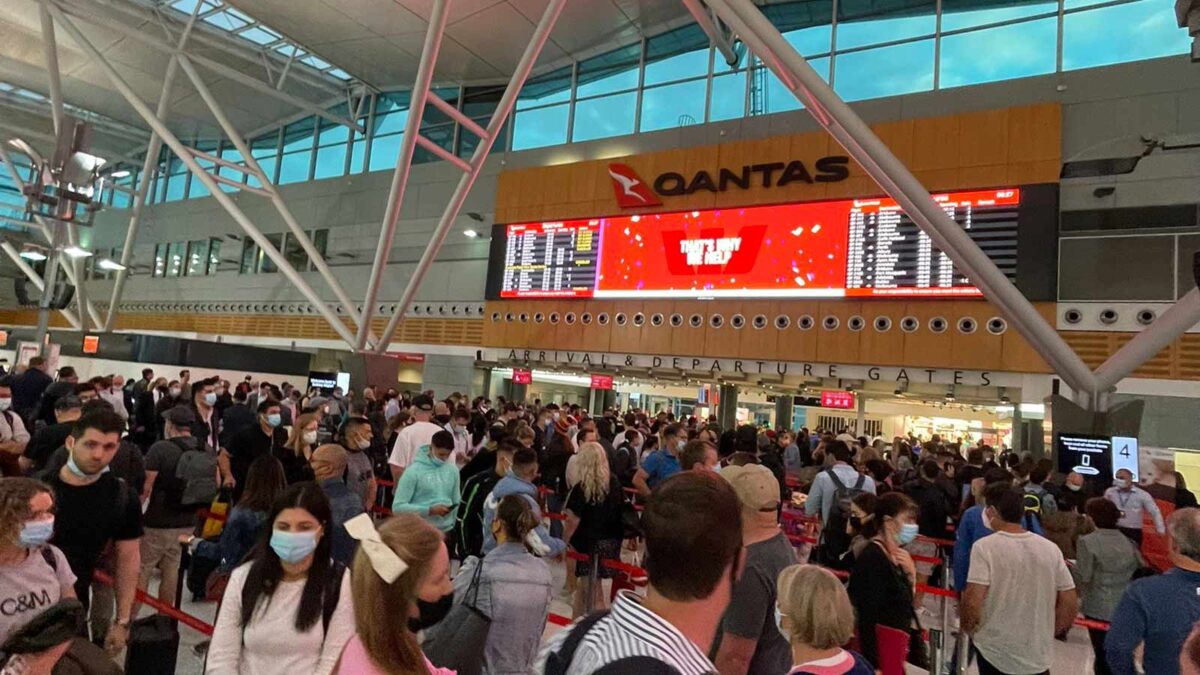 Sydney Airport Looks Like Pamplona Bull Run As Holiday Rush Begins