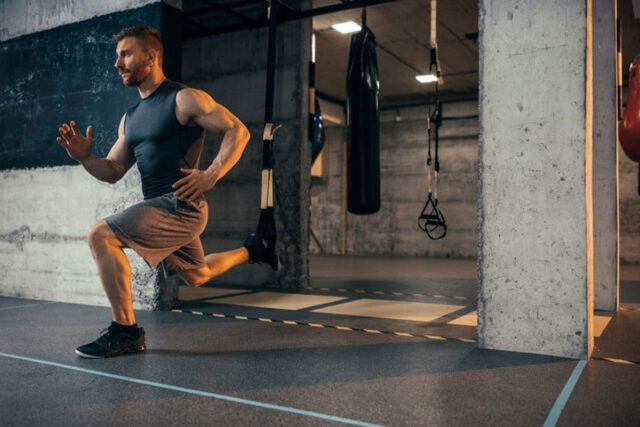 This Split Squat Variation Could Be The Most Gruelling Leg Exercise Ever