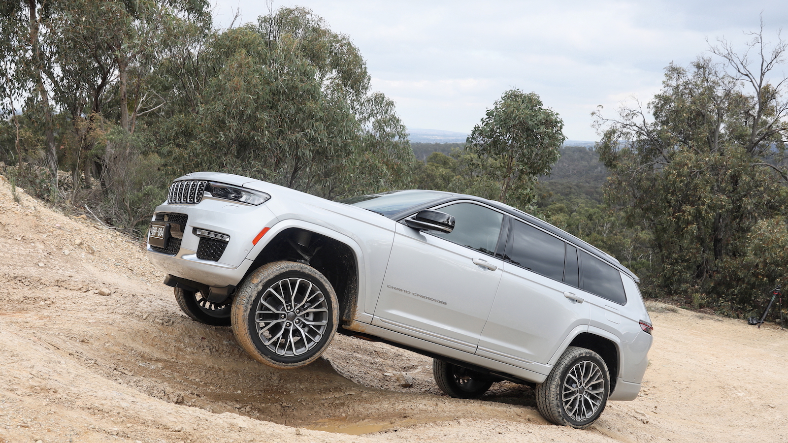 The Jeep Grand Cherokee L Is Better Than A Range Rover – & Half The Price