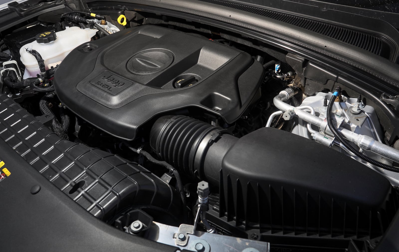 Jeep Grand Cherokee Review It's Better Than A Range Rover & Half The