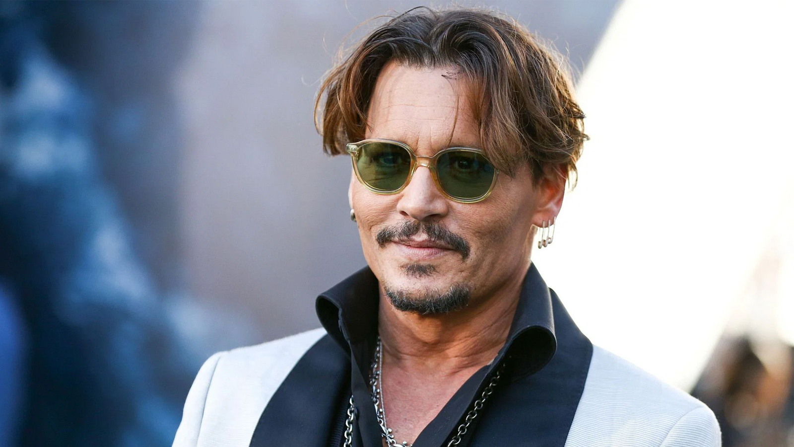 A-Listers Throw Their Support Behind Johnny Depp, Including One Famous Australian