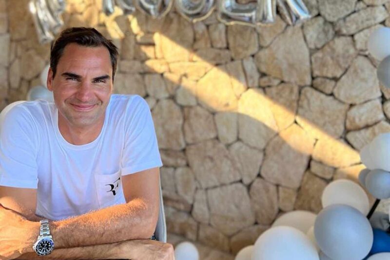 Roger Federer Gives Men A Lesson In How To Age Gracefully