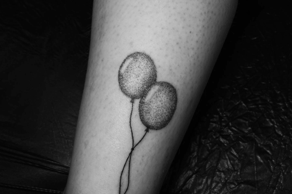 Balloon Small Tattoo Source @taho_tattoo via Instagram