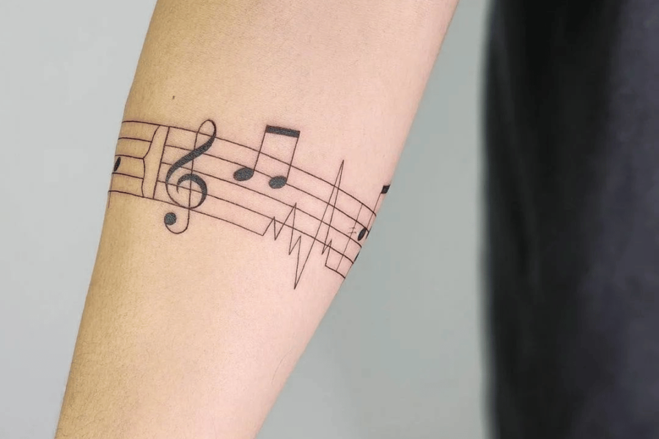 Music Small Tattoo Source @yantstudio via Instagram