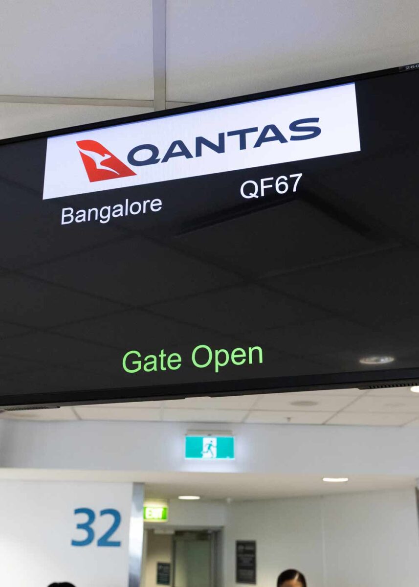 qantas first flight