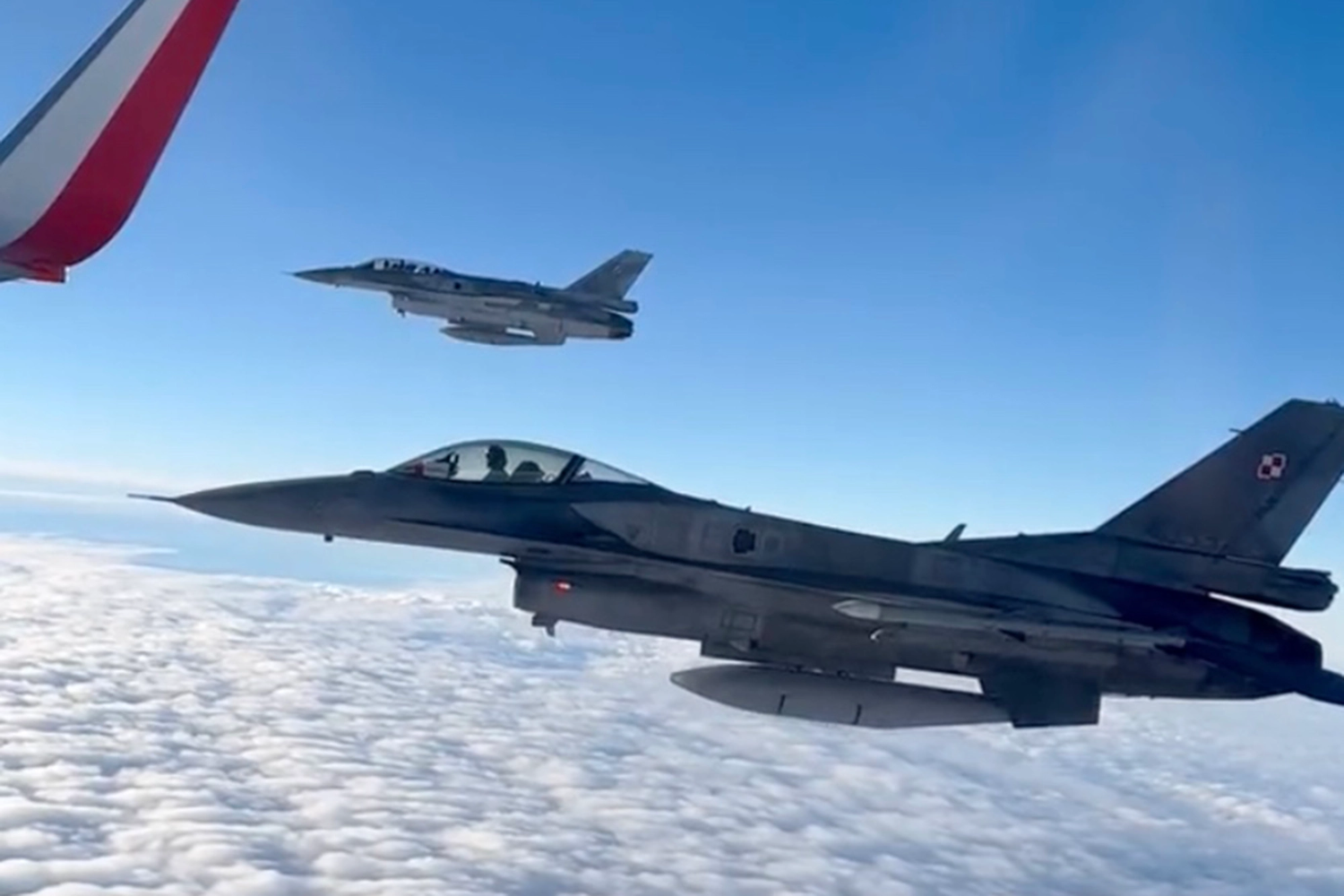 Poland Flys To The World Cup In Style, Escorted By F16 Fighter Jets