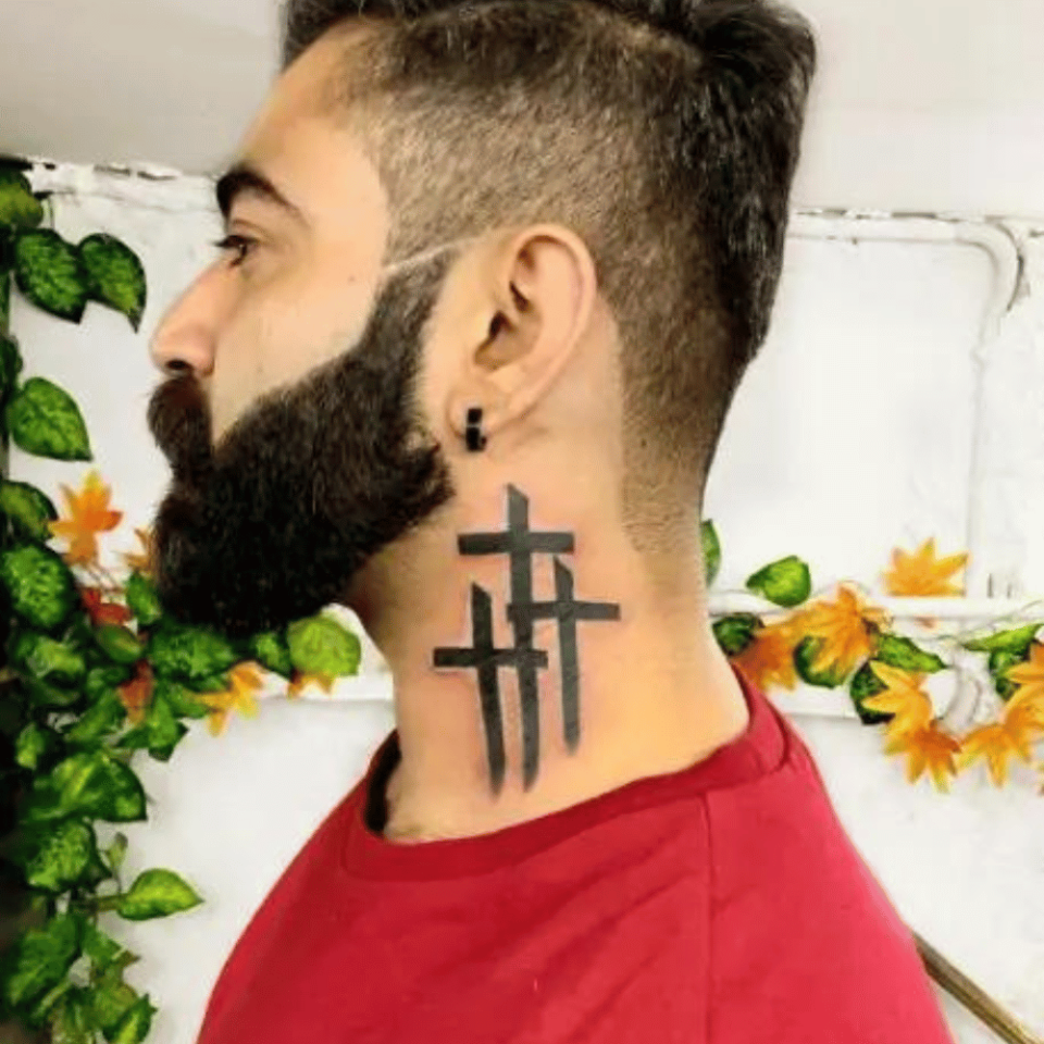 3-Cross Tattoo @merakitattooz via Instagram