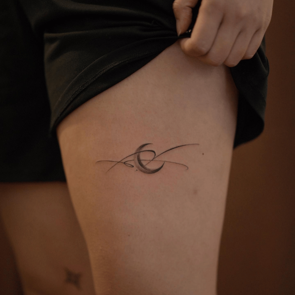 Simple Leg Tattoo Source @sukza__art via Instagram