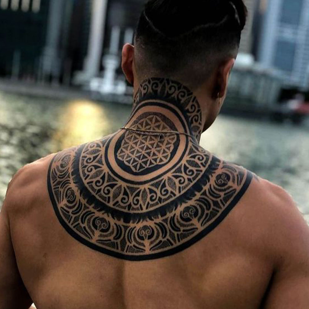 28 Eye-catching Shoulder Tattoos for Women in 2023