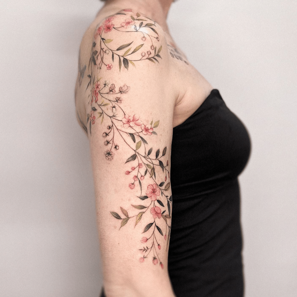 Floral Sleeve Tattoos Source @nancy_dongtattoo via Instagram